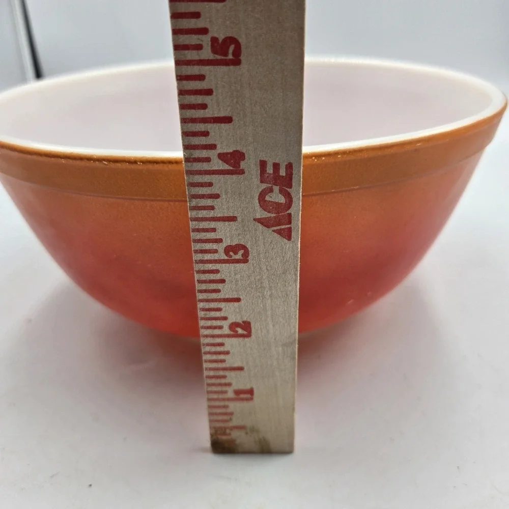 VTG Pyrex Nesting Mixing Bowl #403, FlameGlo Orange Red Ombre, 2.5 Quart 1970s
